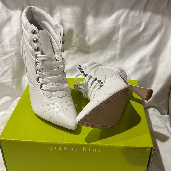 Gianni Bini White Lace-Up Heeled Boots - Picture 1 of 3